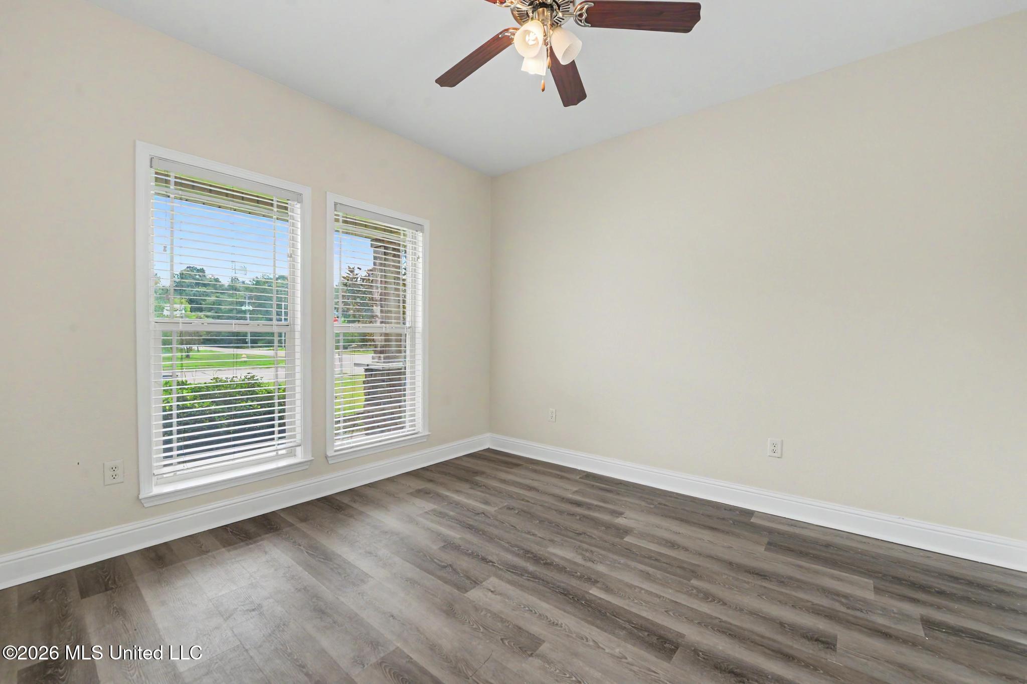 10323 Sweet Bay Drive Property Photo 23