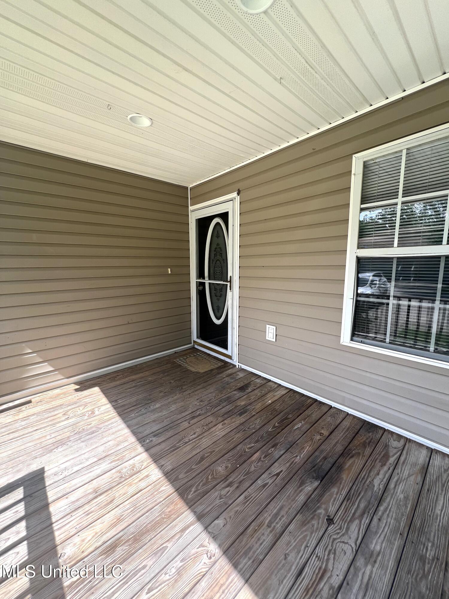 12338 Windward Circle Property Photo 2