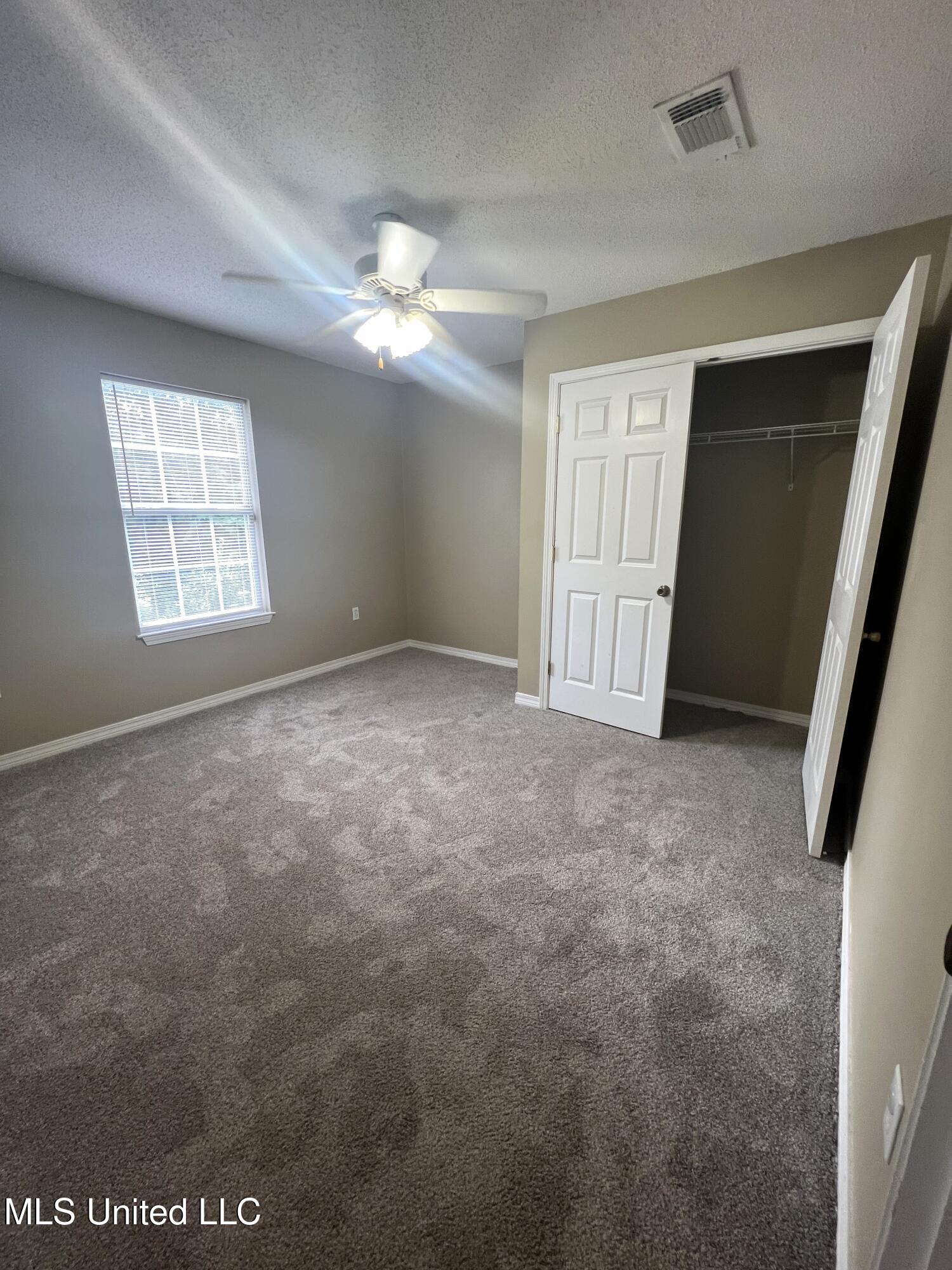 12338 Windward Circle Property Photo 8