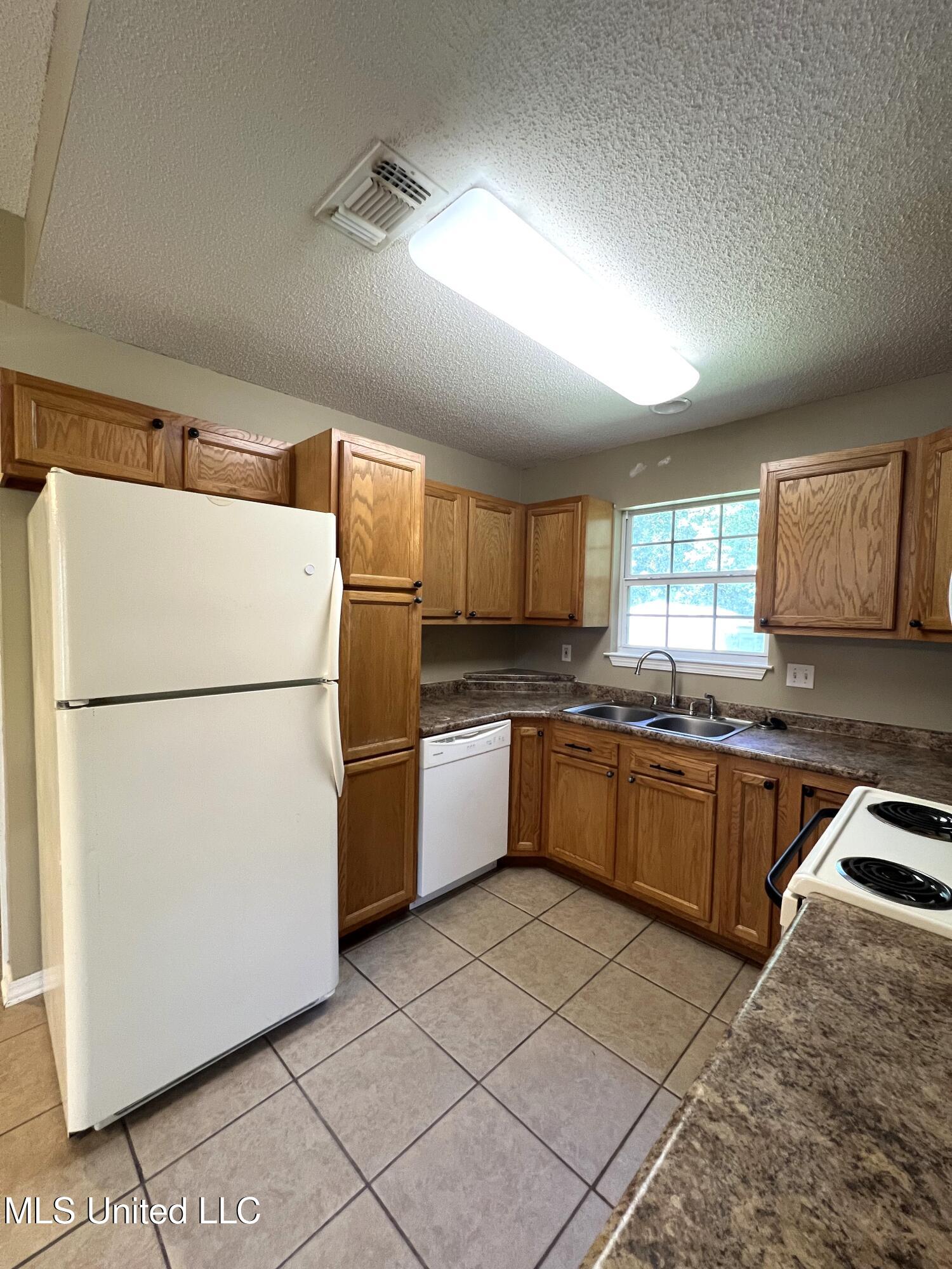 12338 Windward Circle Property Photo 14