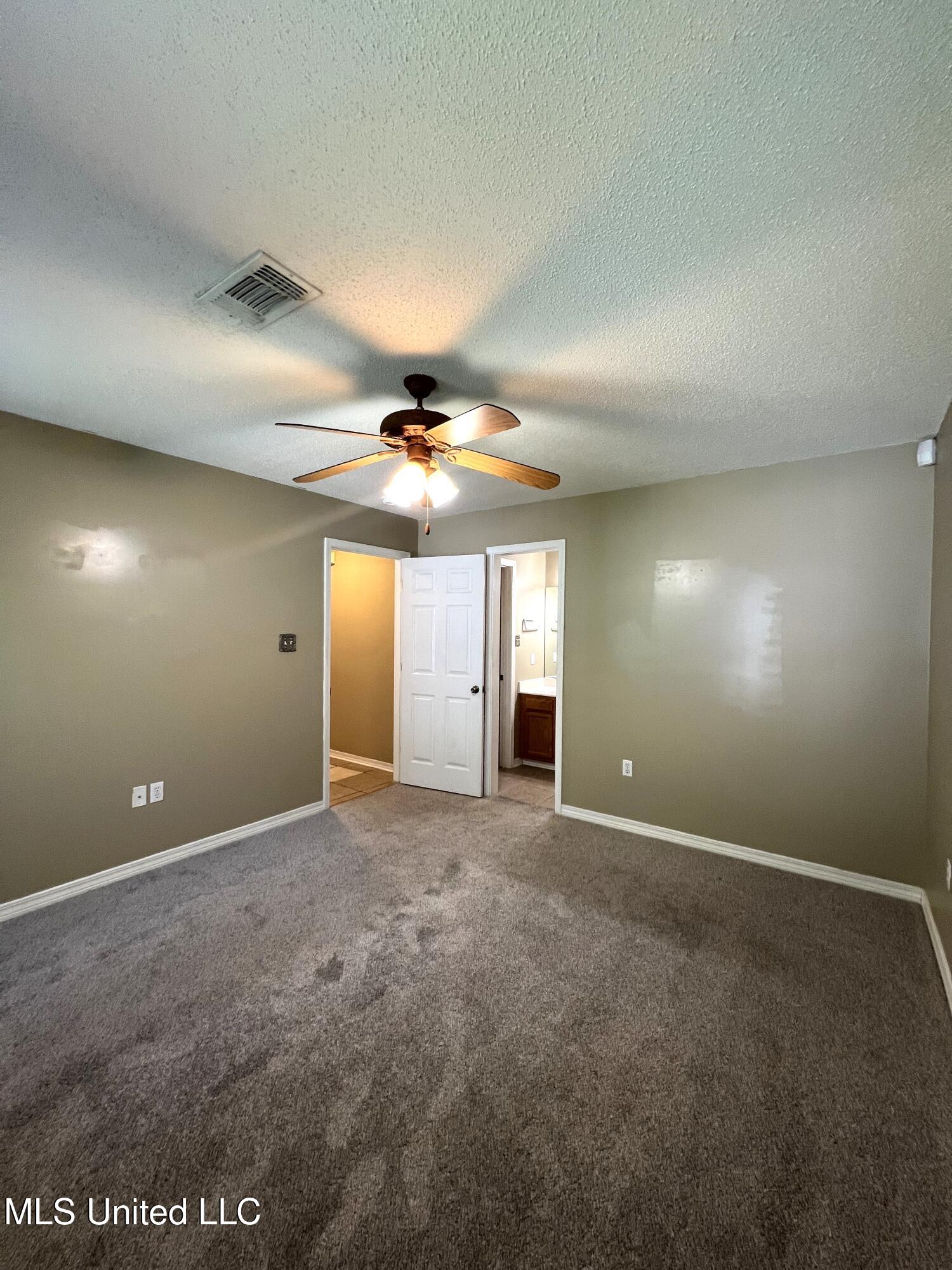 12338 Windward Circle Property Photo 17