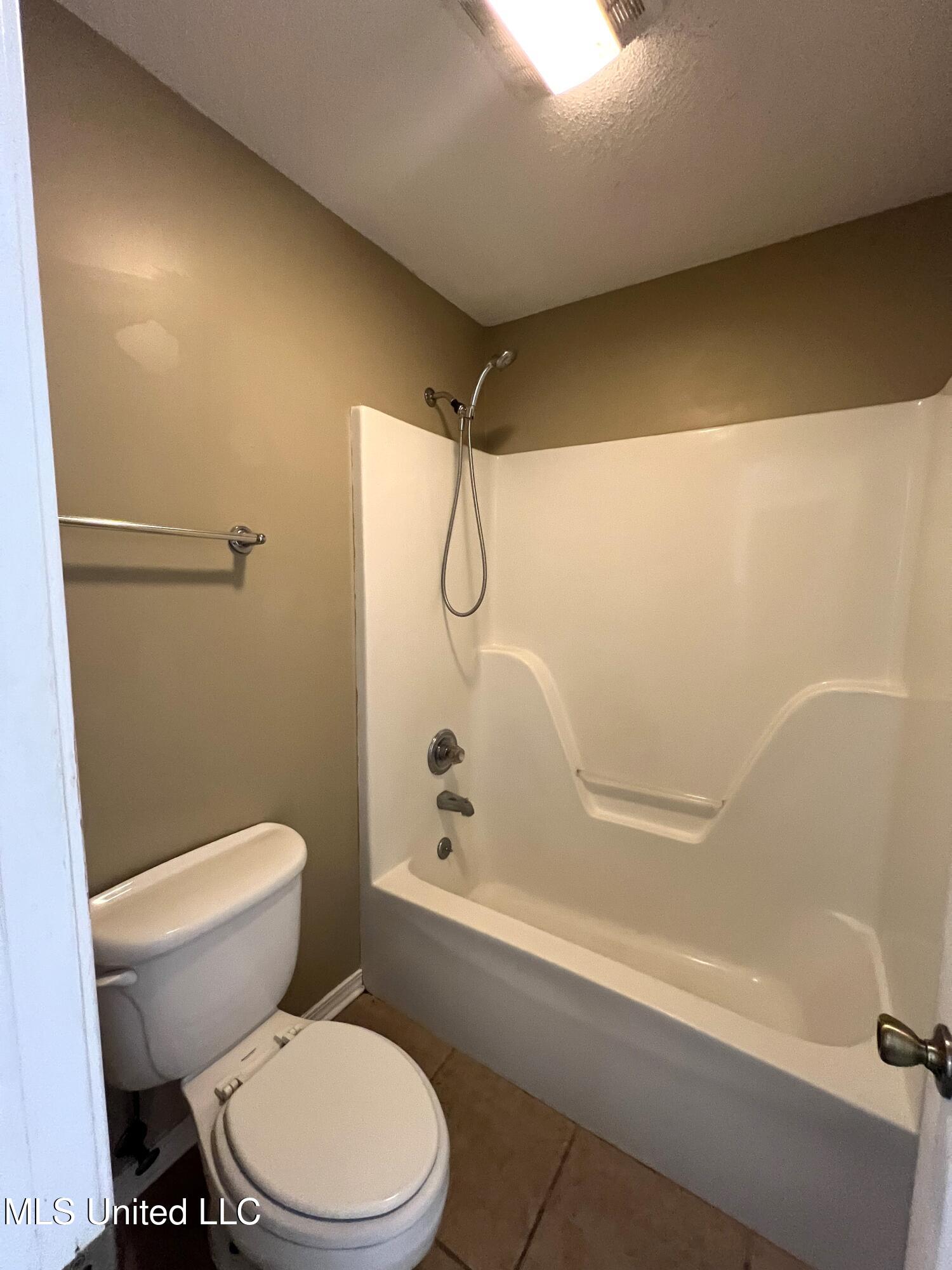 12338 Windward Circle Property Photo 18
