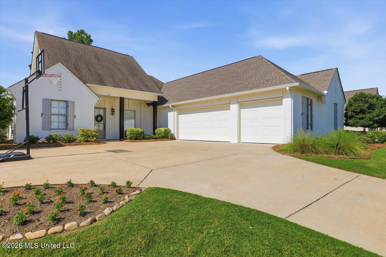 334 Wellstone Place Property Photo 4