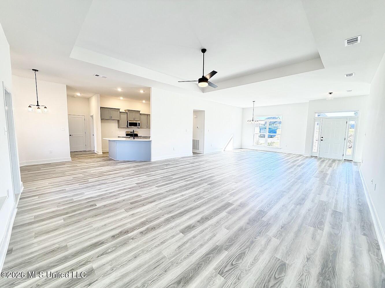 9508 Falconry Lane Property Photo 11