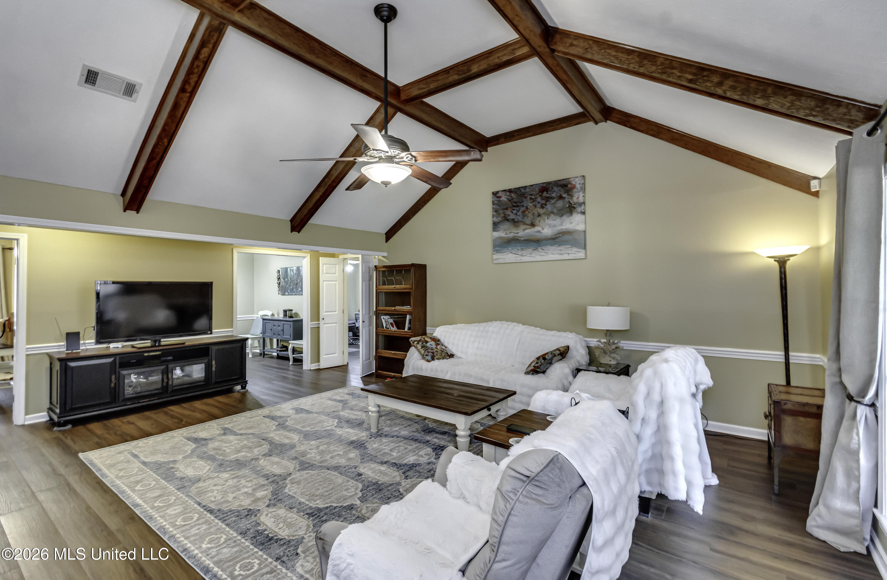 602 Bay Park Drive Property Photo 12
