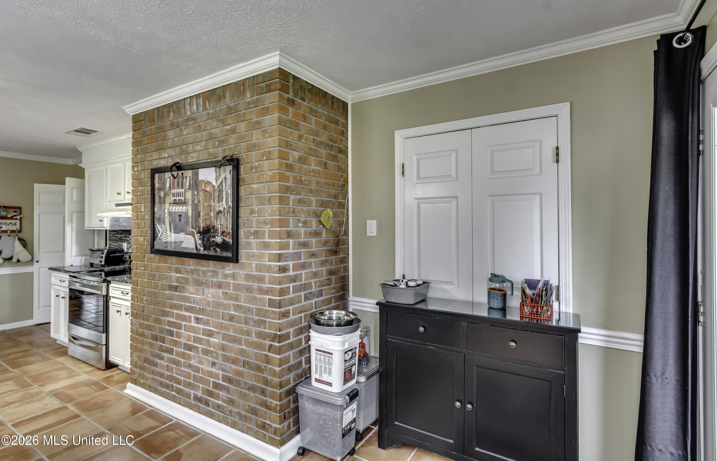 602 Bay Park Drive Property Photo 21