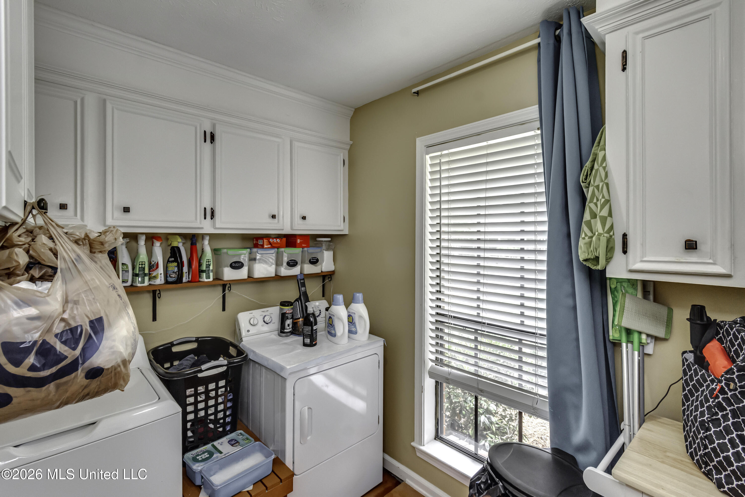 602 Bay Park Drive Property Photo 24