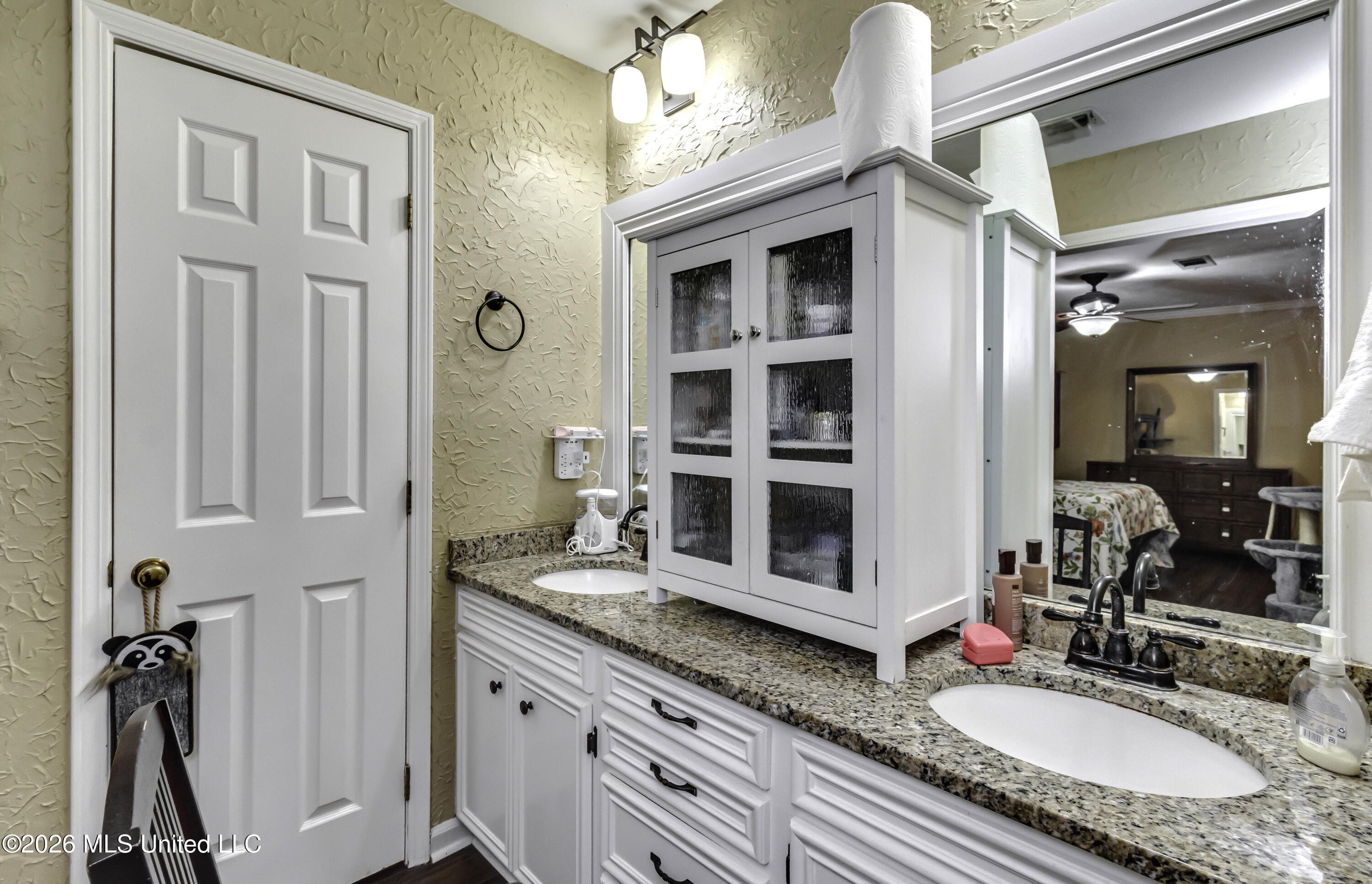 602 Bay Park Drive Property Photo 31