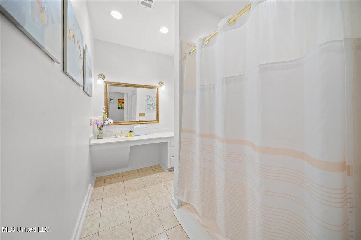 1951 E 3rd Street Property Photo 49
