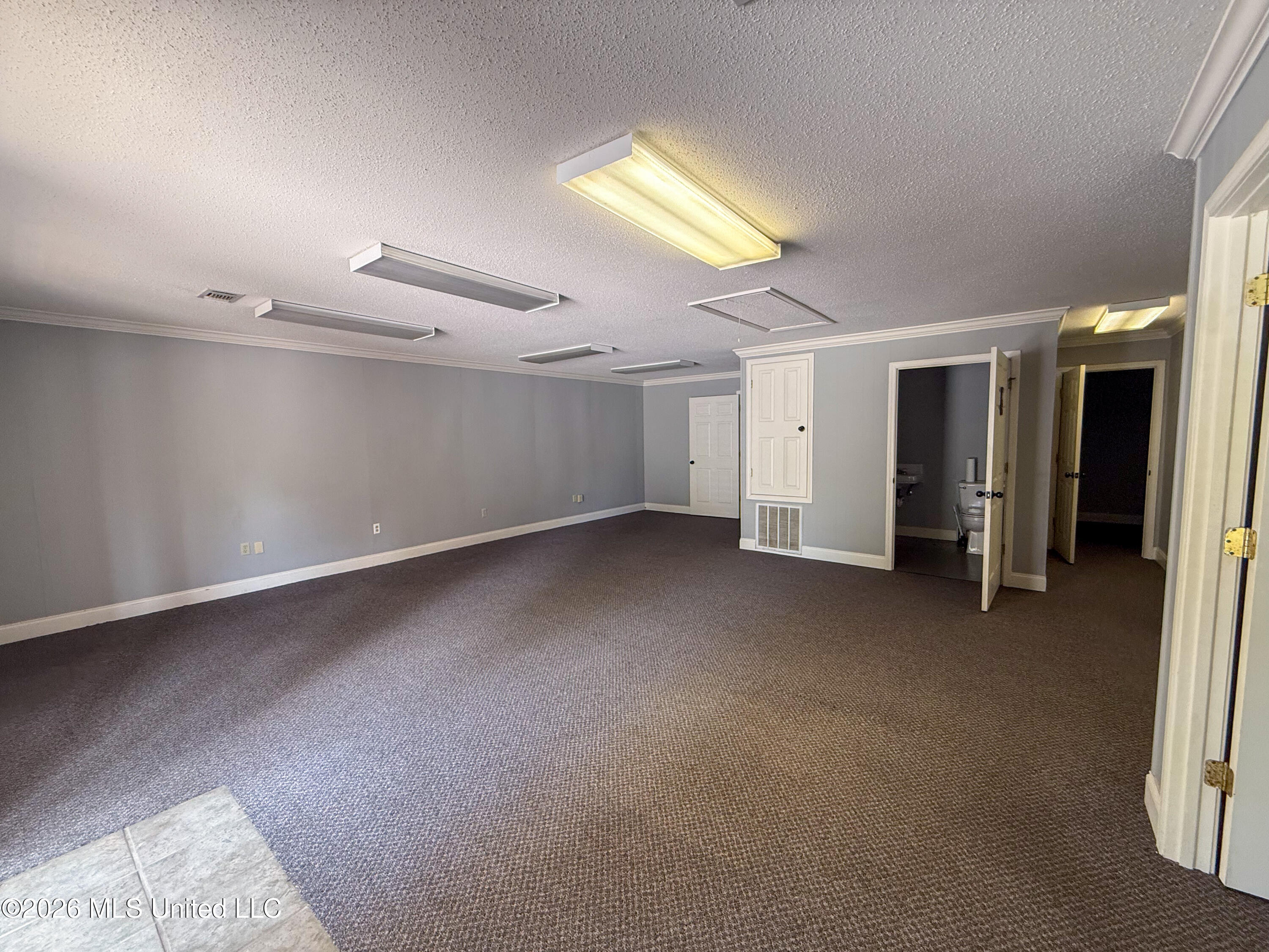 124 Summer Street Property Photo 2