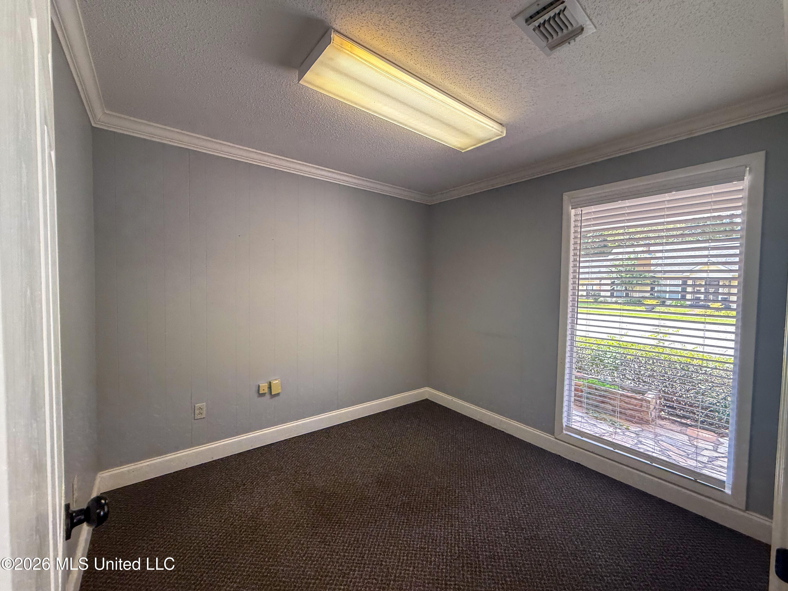124 Summer Street Property Photo 7