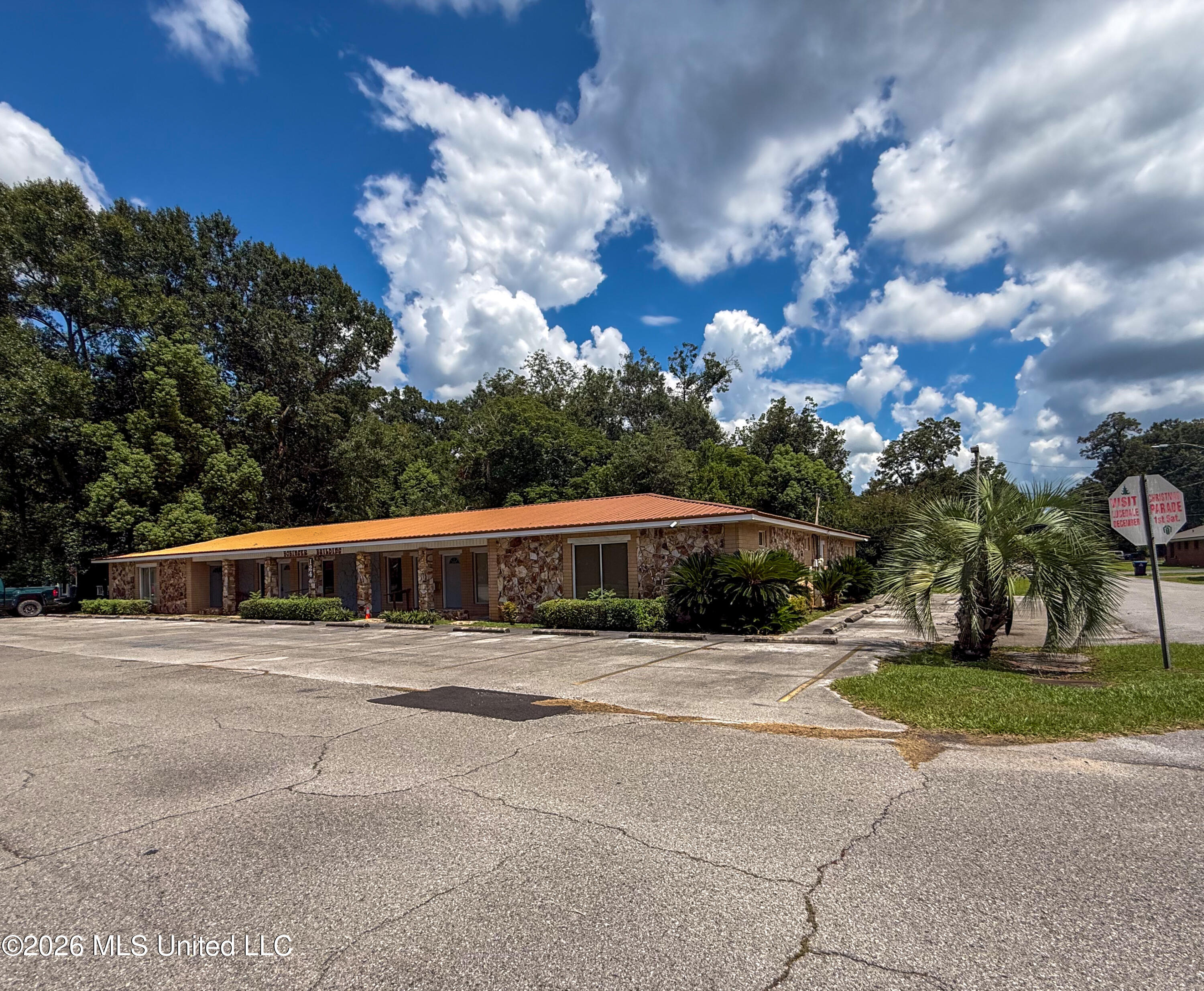 124 Summer Street Property Photo 14