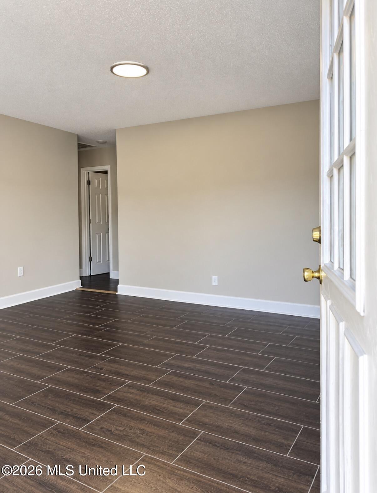 204 Perry Drive Property Photo 4