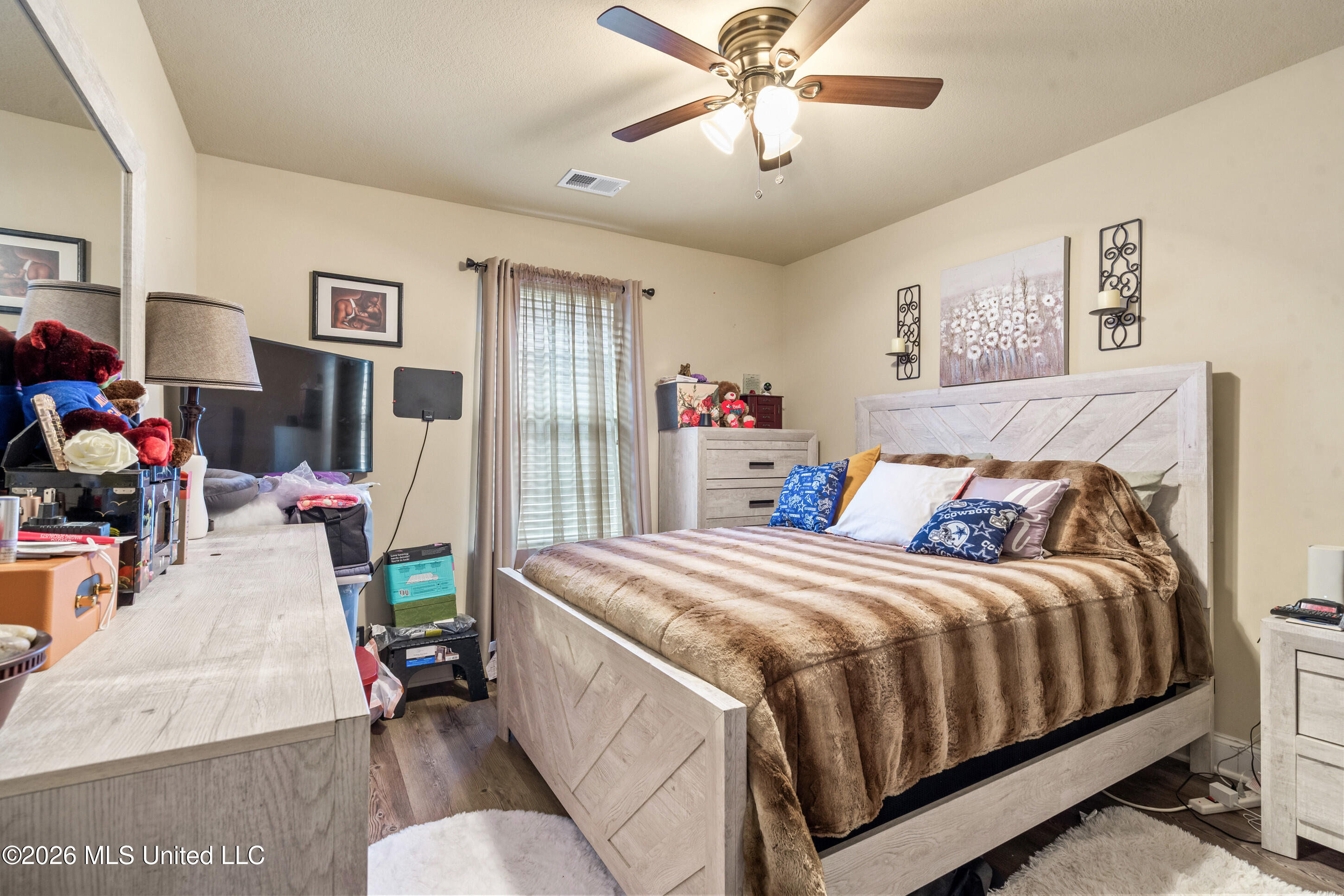 8709 Arendale Drive Property Photo 16