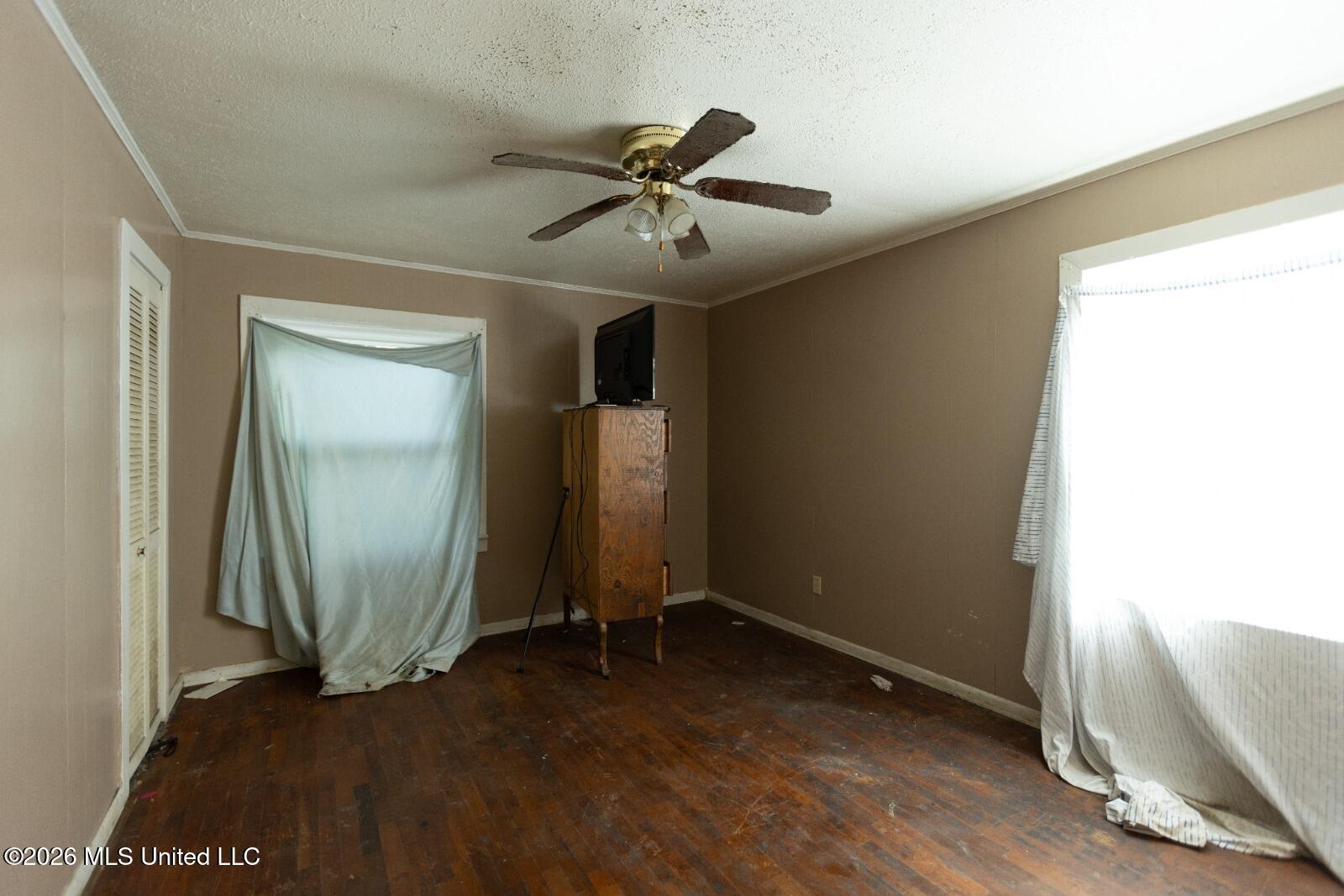 2213 N 3rd Avenue Property Photo 17