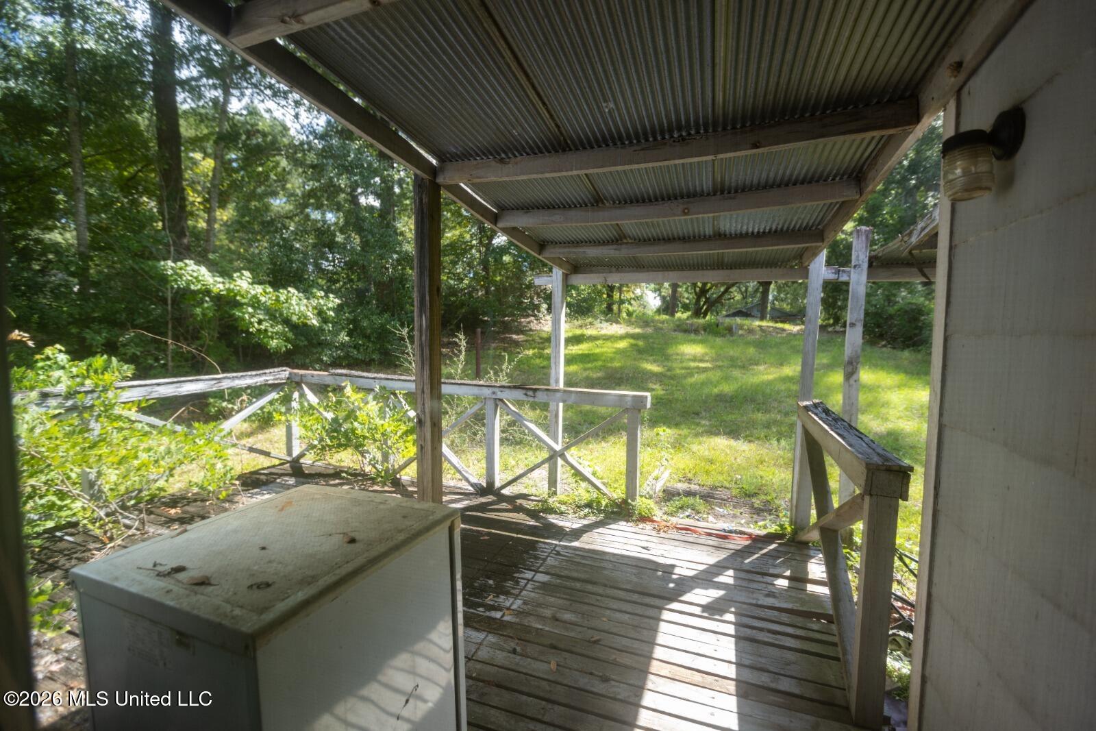 2213 N 3rd Avenue Property Photo 19