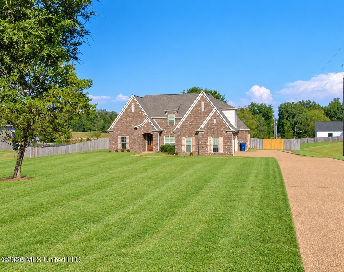 866 Craft Road Property Photo 1