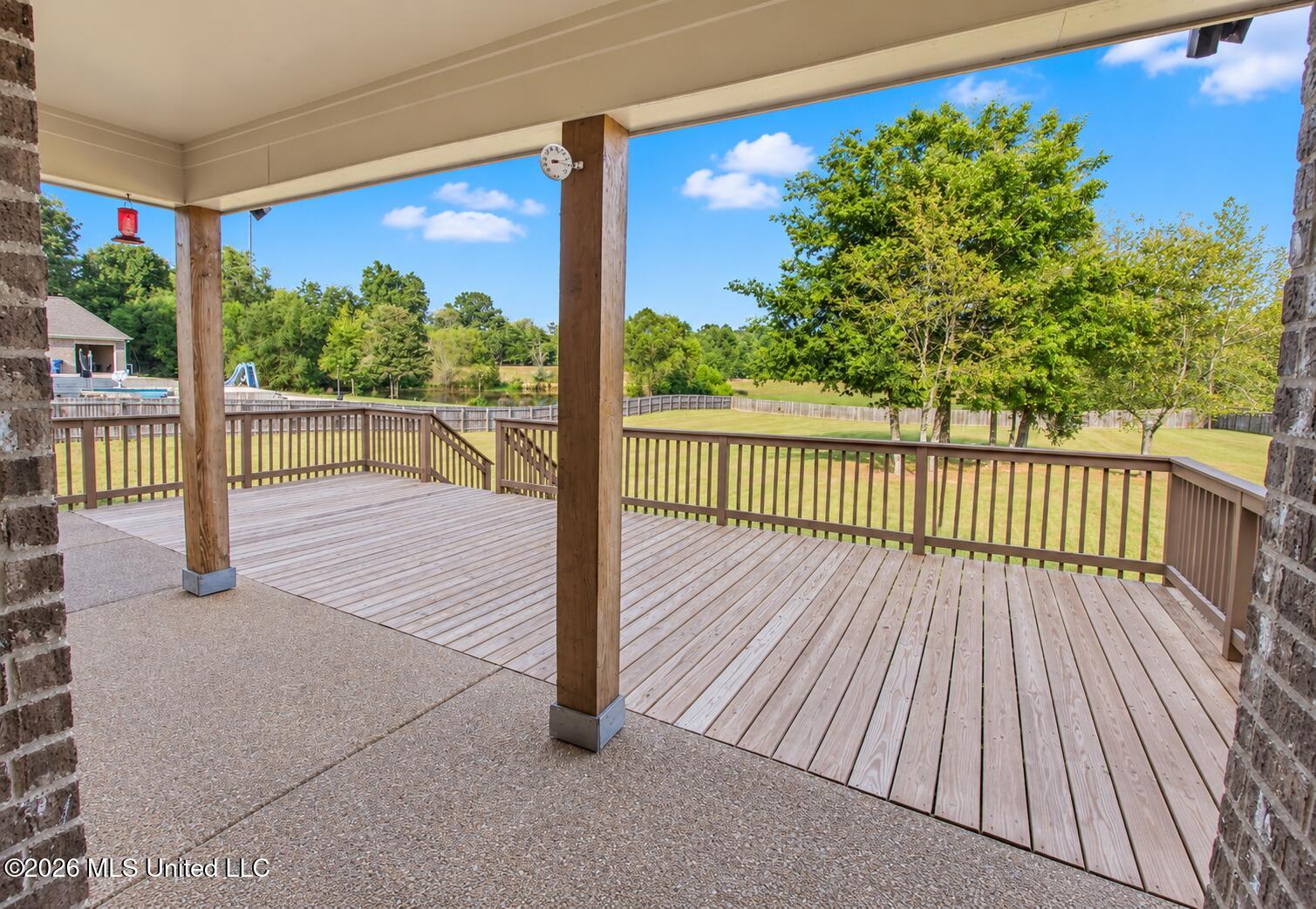 866 Craft Road Property Photo 4