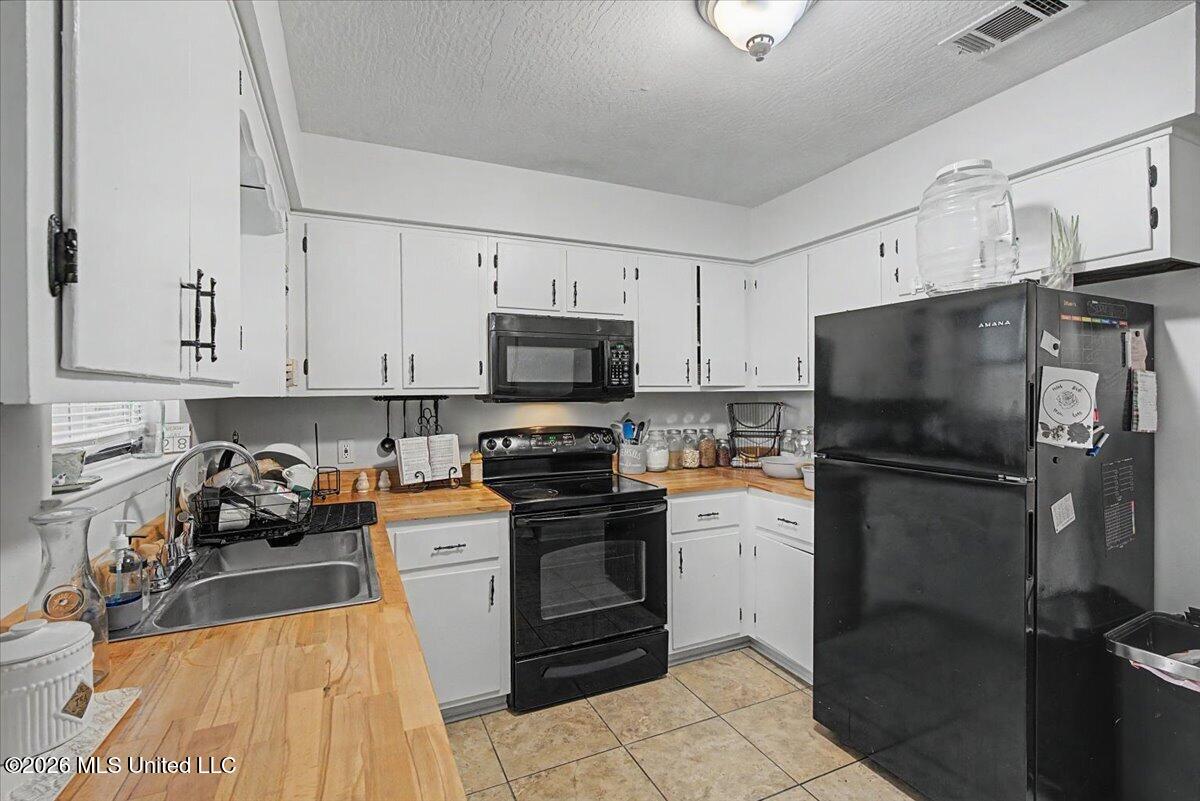 15238b Parkwood Drive Property Photo 7