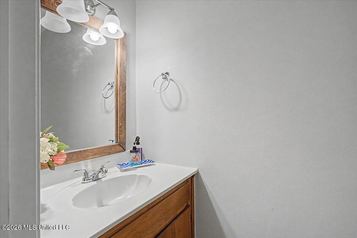 15238b Parkwood Drive Property Photo 9