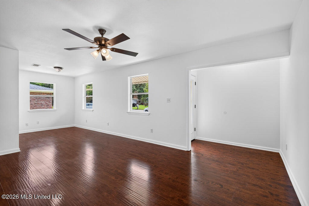 328 Teringo Circle Property Photo 7