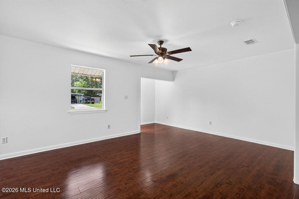 328 Teringo Circle Property Photo 9