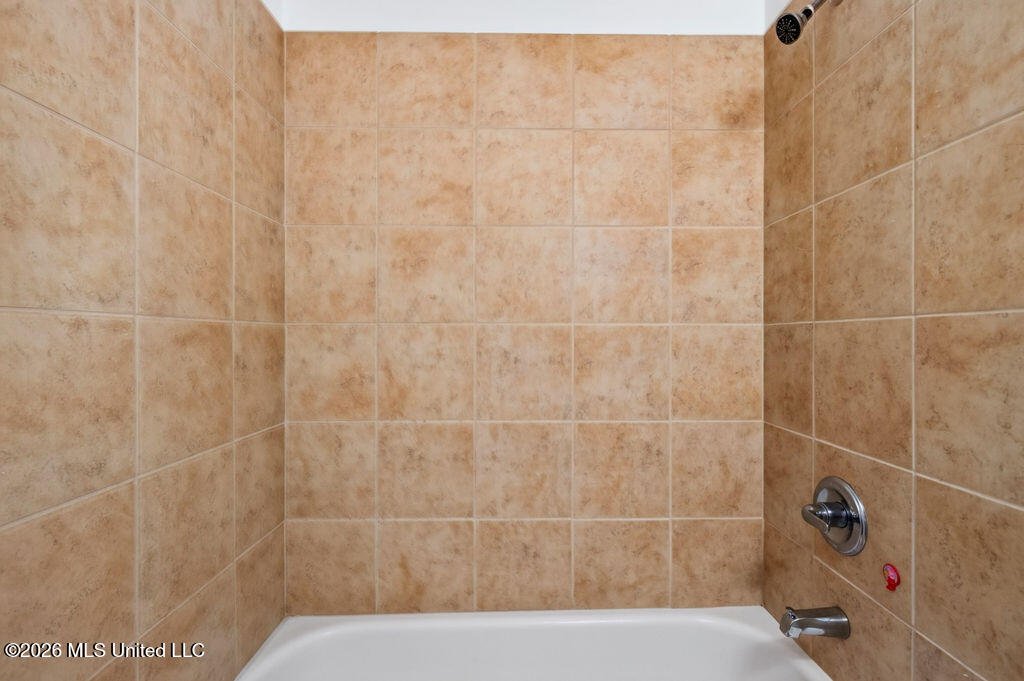 328 Teringo Circle Property Photo 37