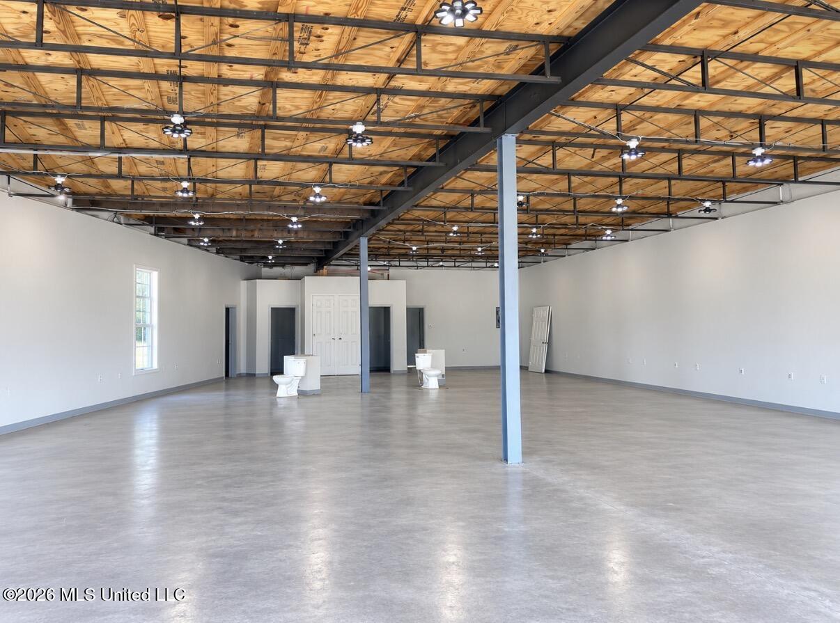 626 N State Street Property Photo 5