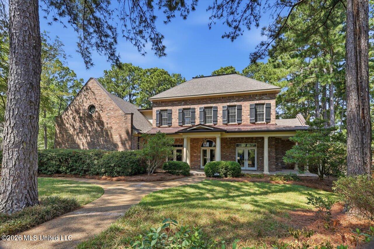 415 Pembrooke Drive Property Photo 1