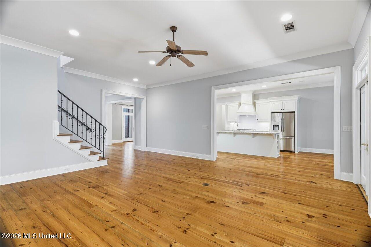 415 Pembrooke Drive Property Photo 10