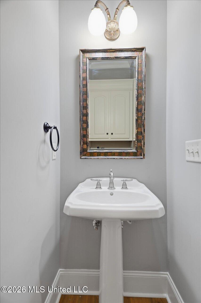 415 Pembrooke Drive Property Photo 20