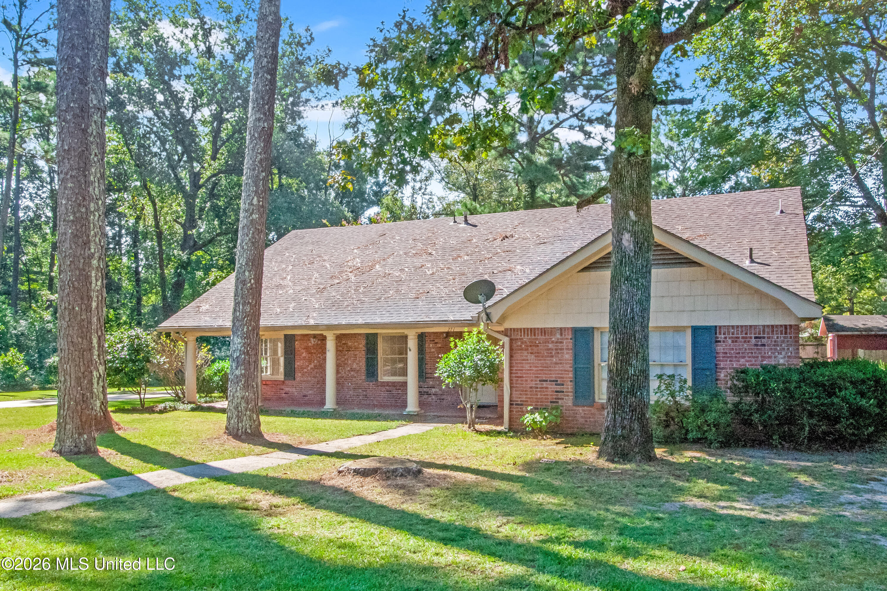 271 N Woodland Drive Property Photo 6