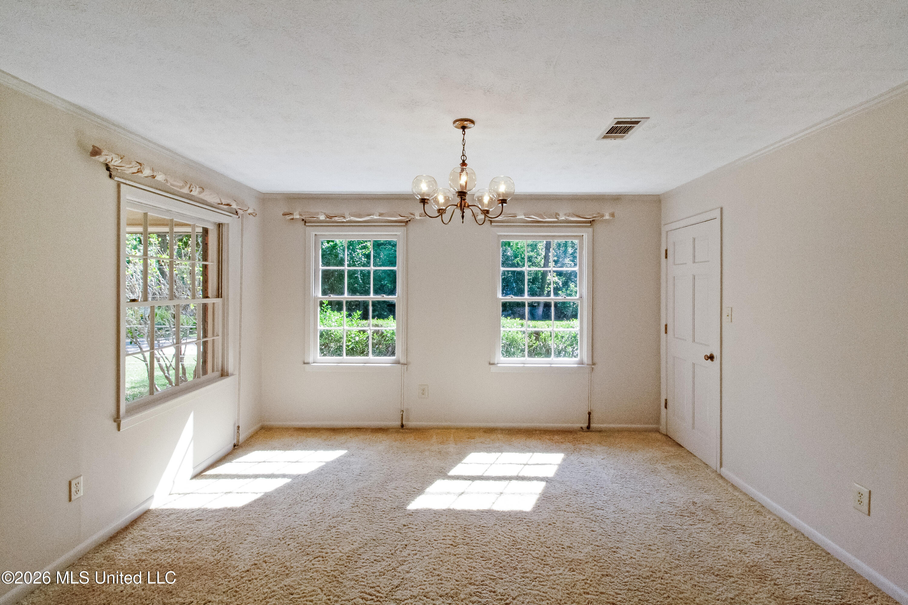 271 N Woodland Drive Property Photo 29