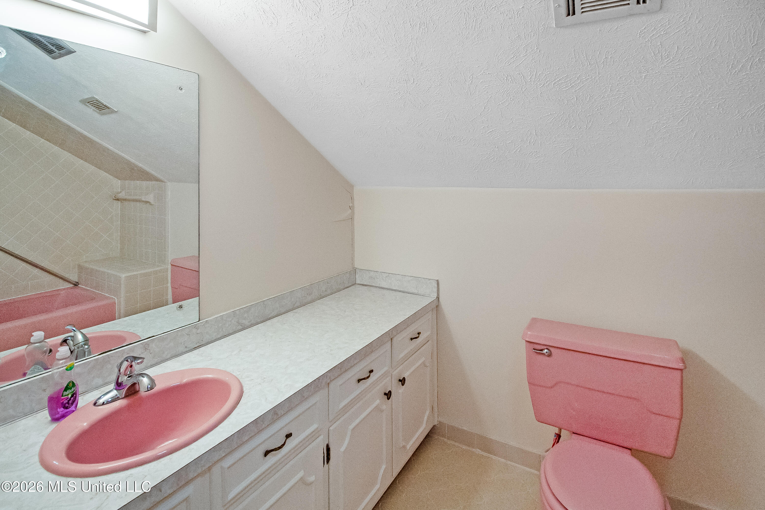 271 N Woodland Drive Property Photo 45
