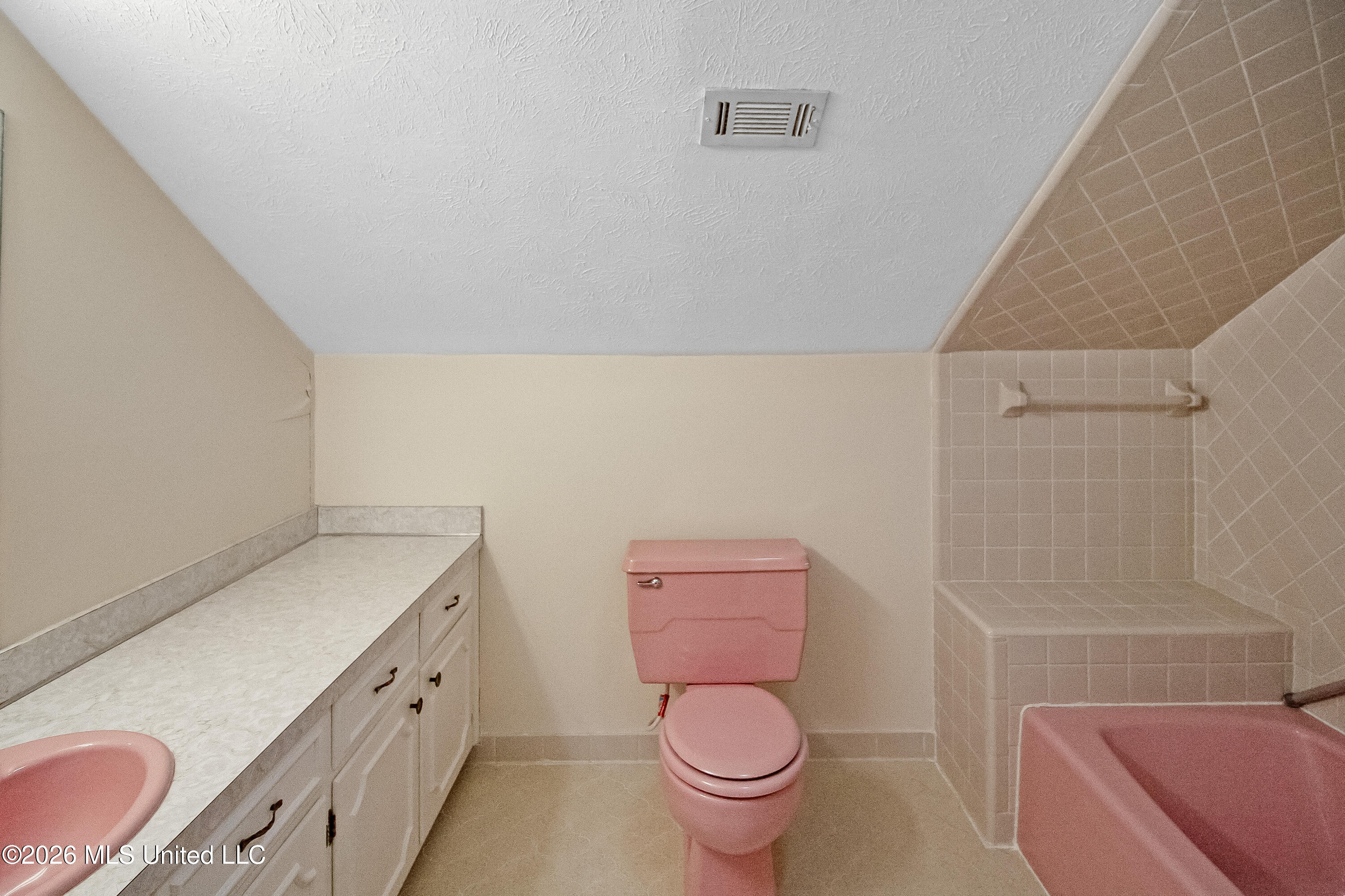 271 N Woodland Drive Property Photo 46