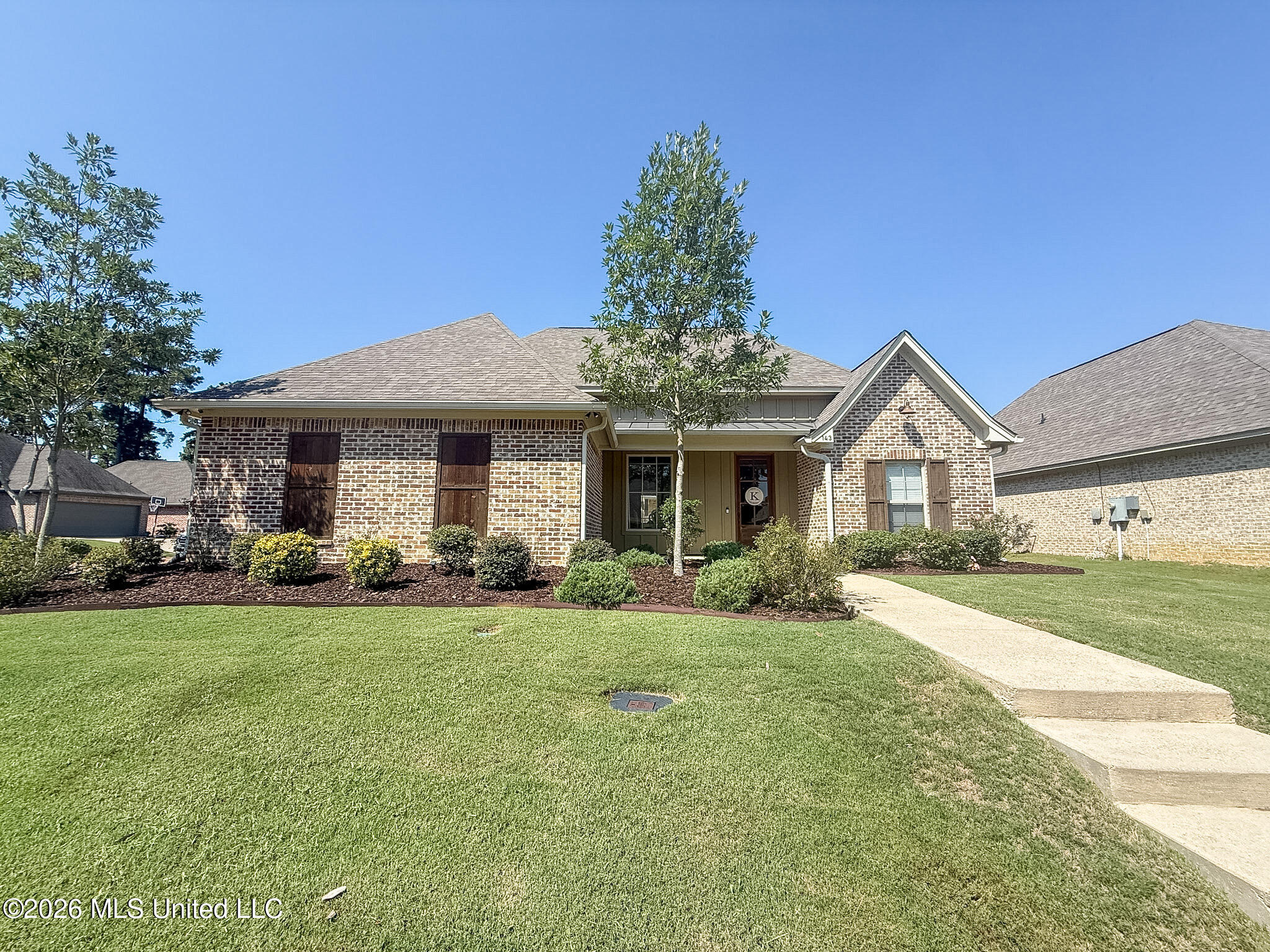 143 Magnolia Pl Circle Property Photo 2