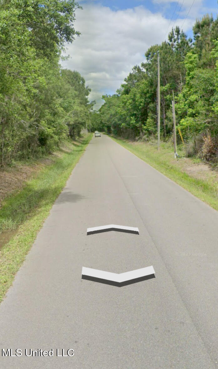 Joe's Bayou Rd Property Photo 5