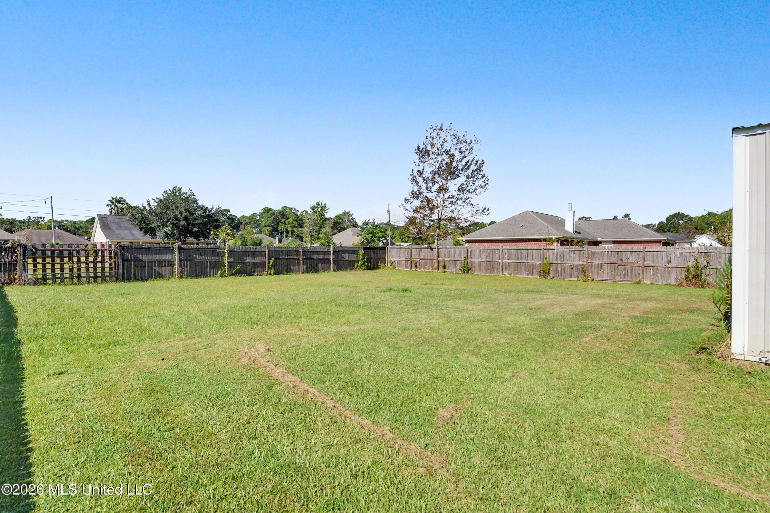 2013 Brookside Street Property Photo 32