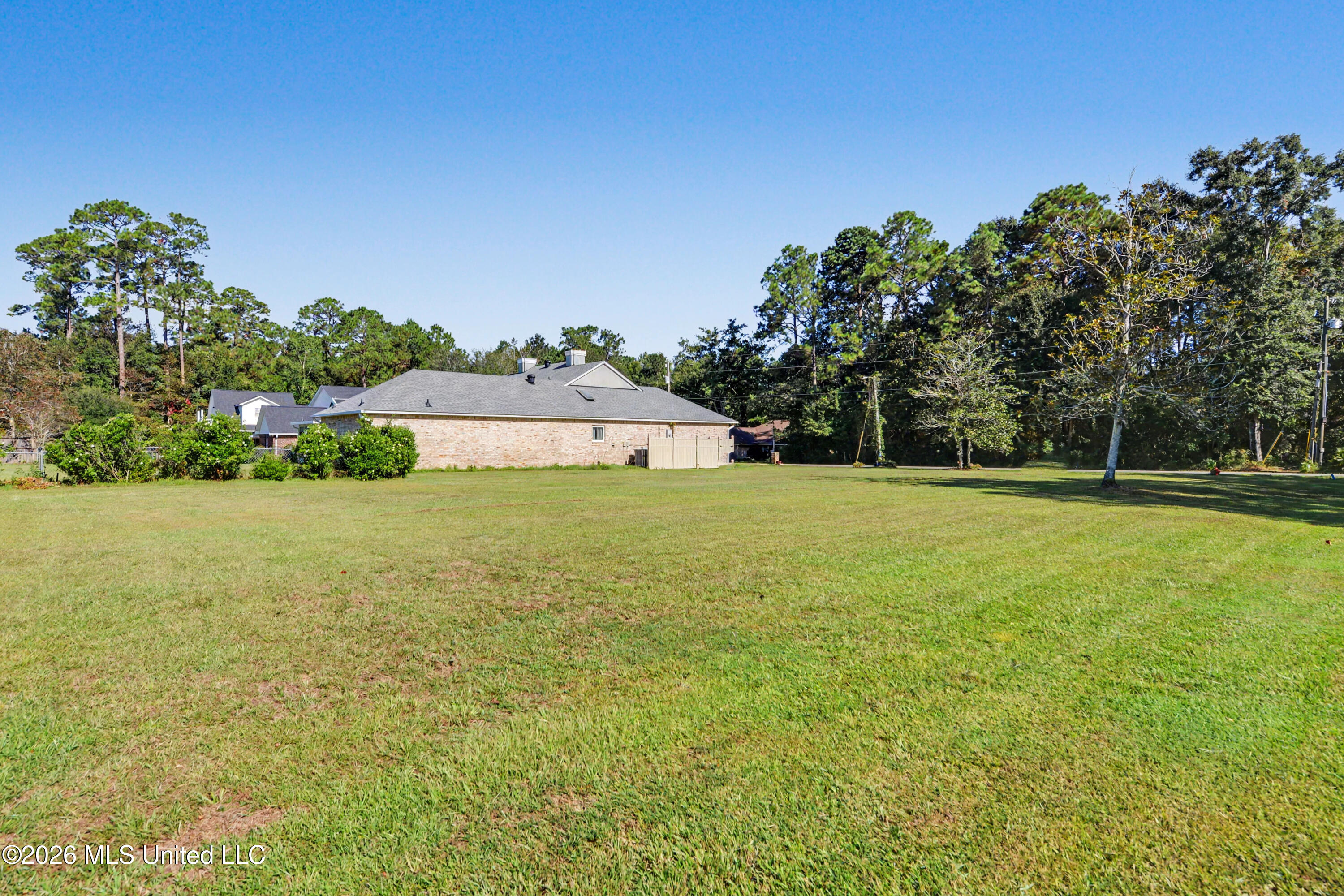 2013 Brookside Street Property Photo 35