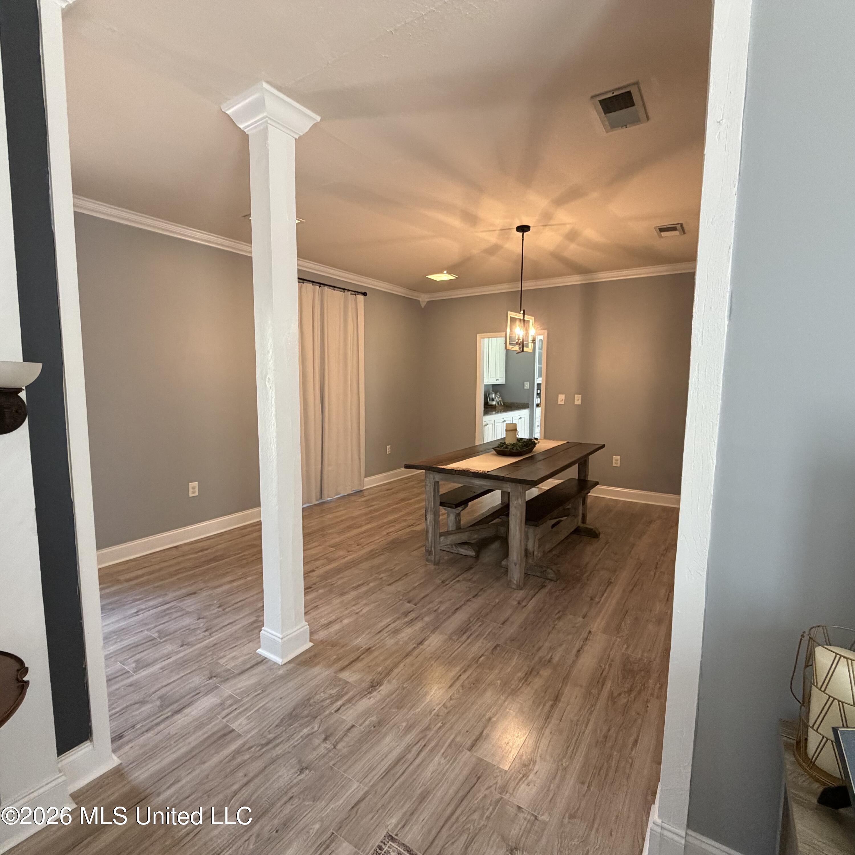 201 Poinsettia Drive Property Photo 6
