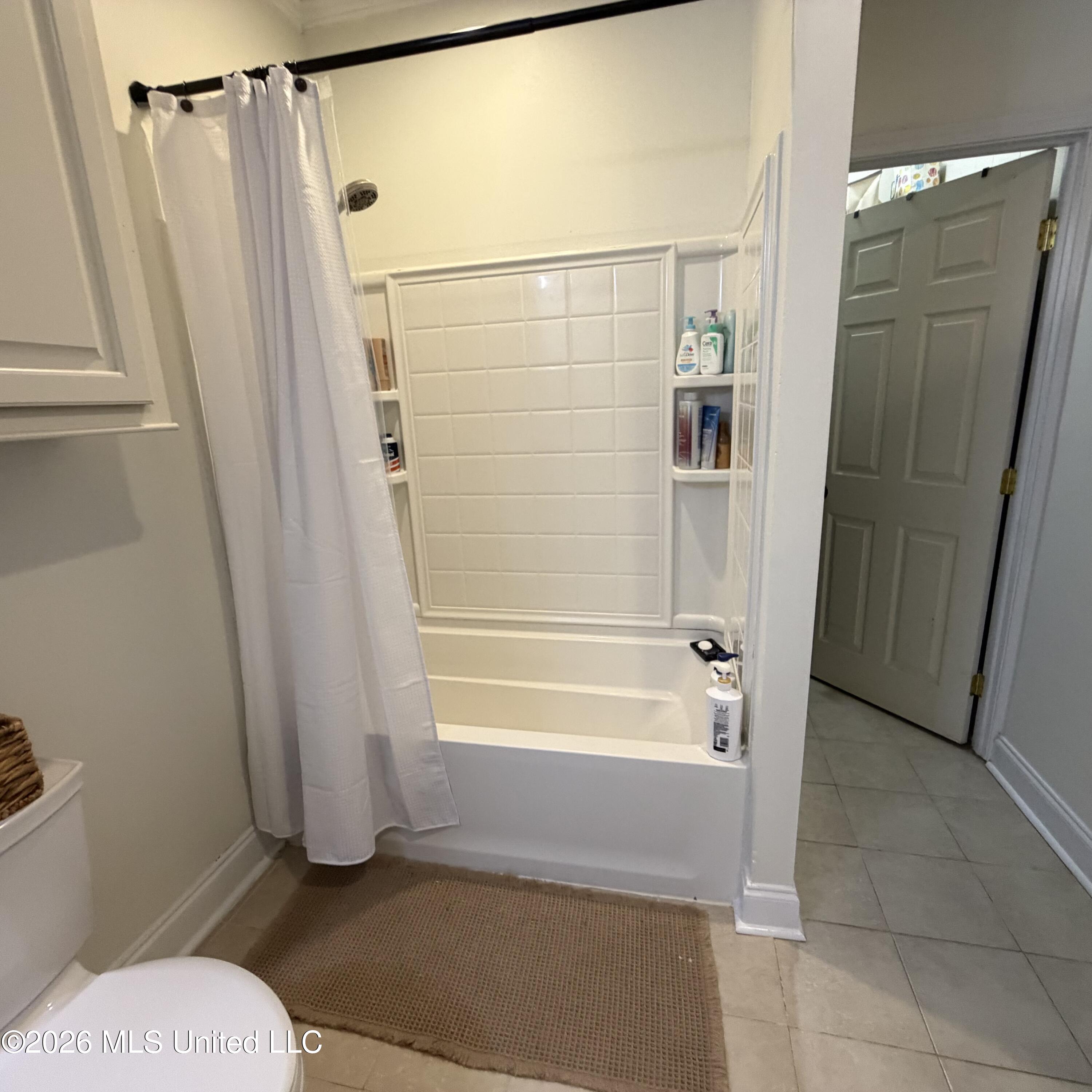 201 Poinsettia Drive Property Photo 18