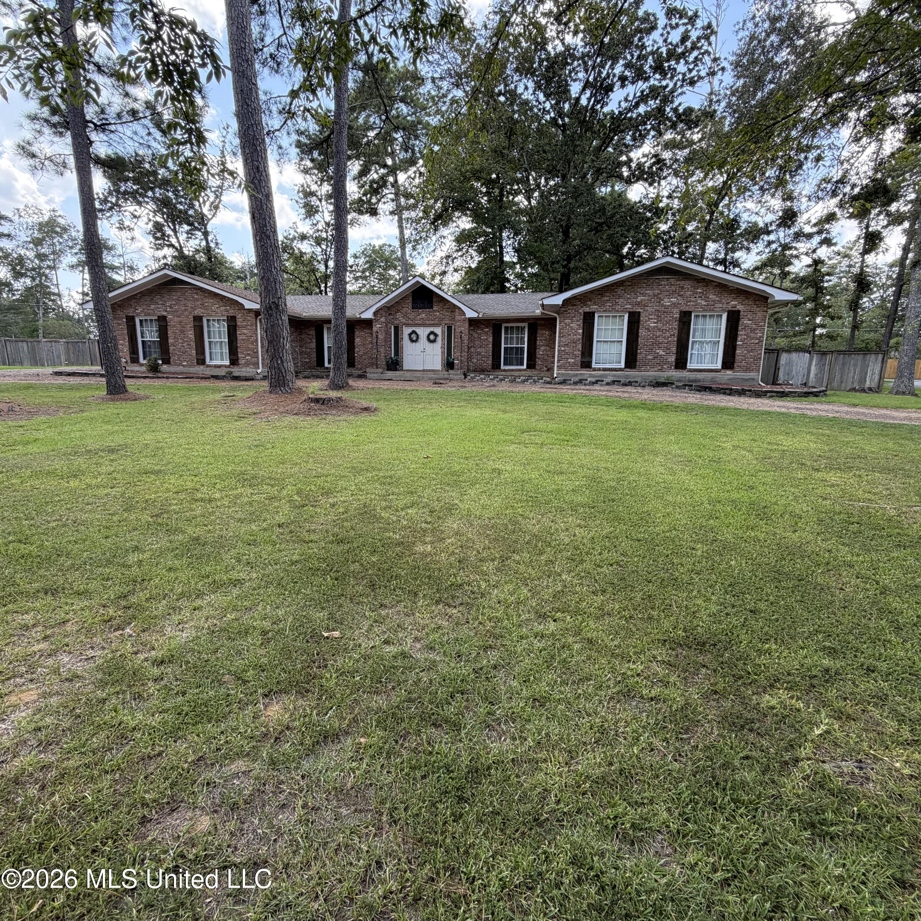 201 Poinsettia Drive Property Photo 30