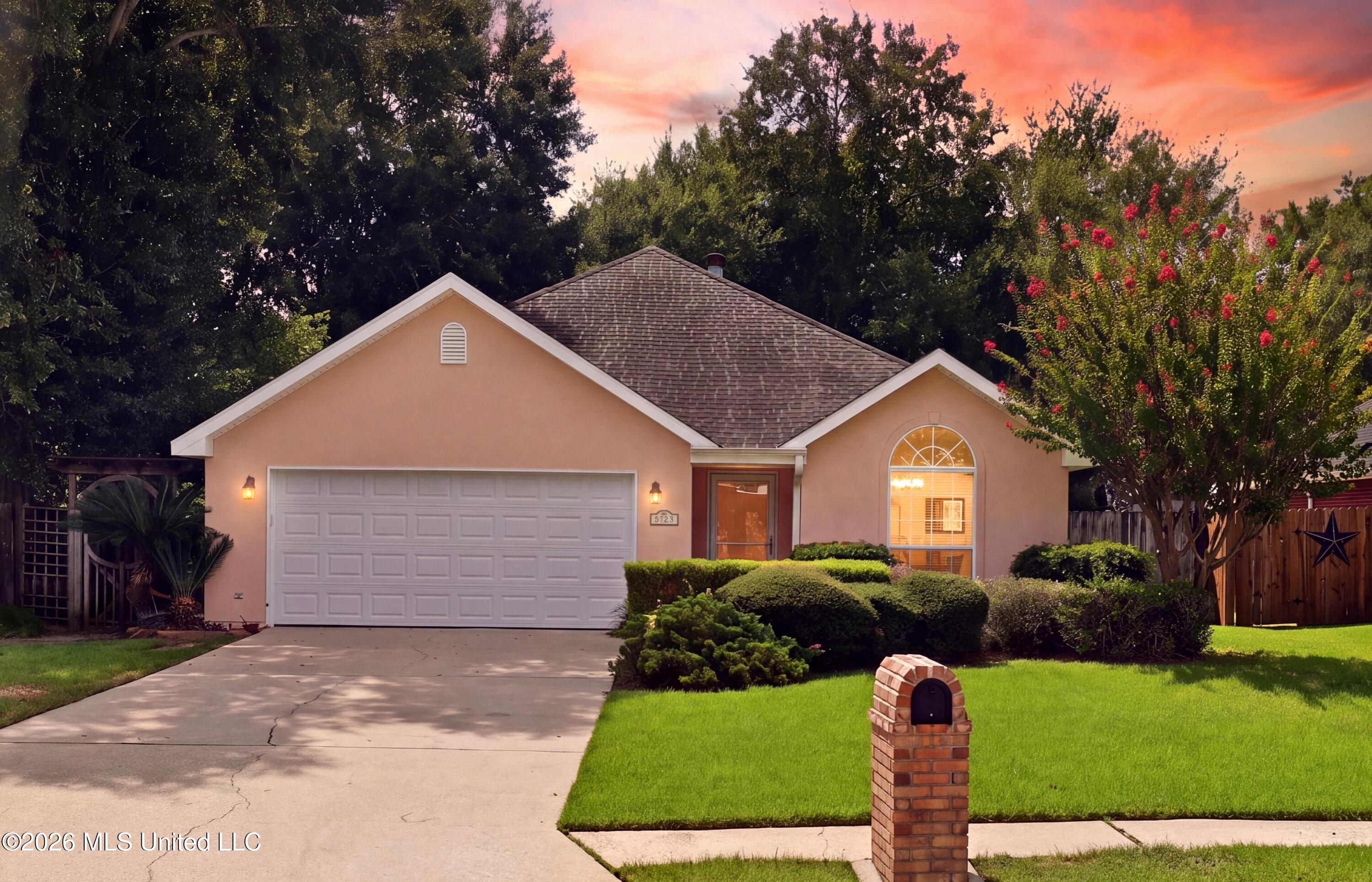 13143 Hawthorn Place Property Photo 1