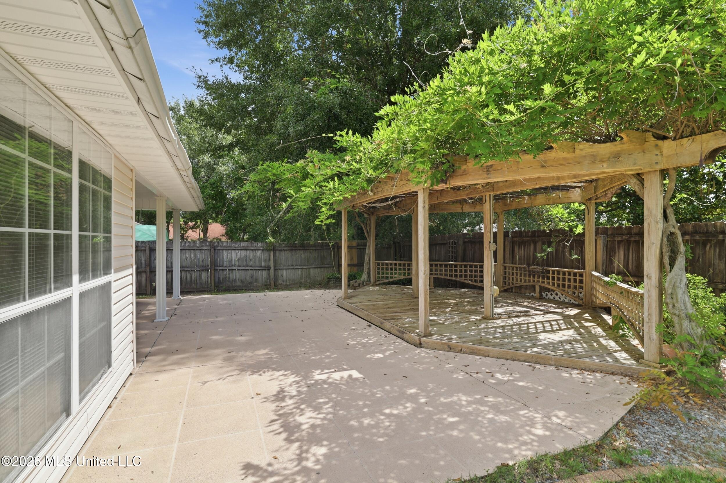 13143 Hawthorn Place Property Photo 6