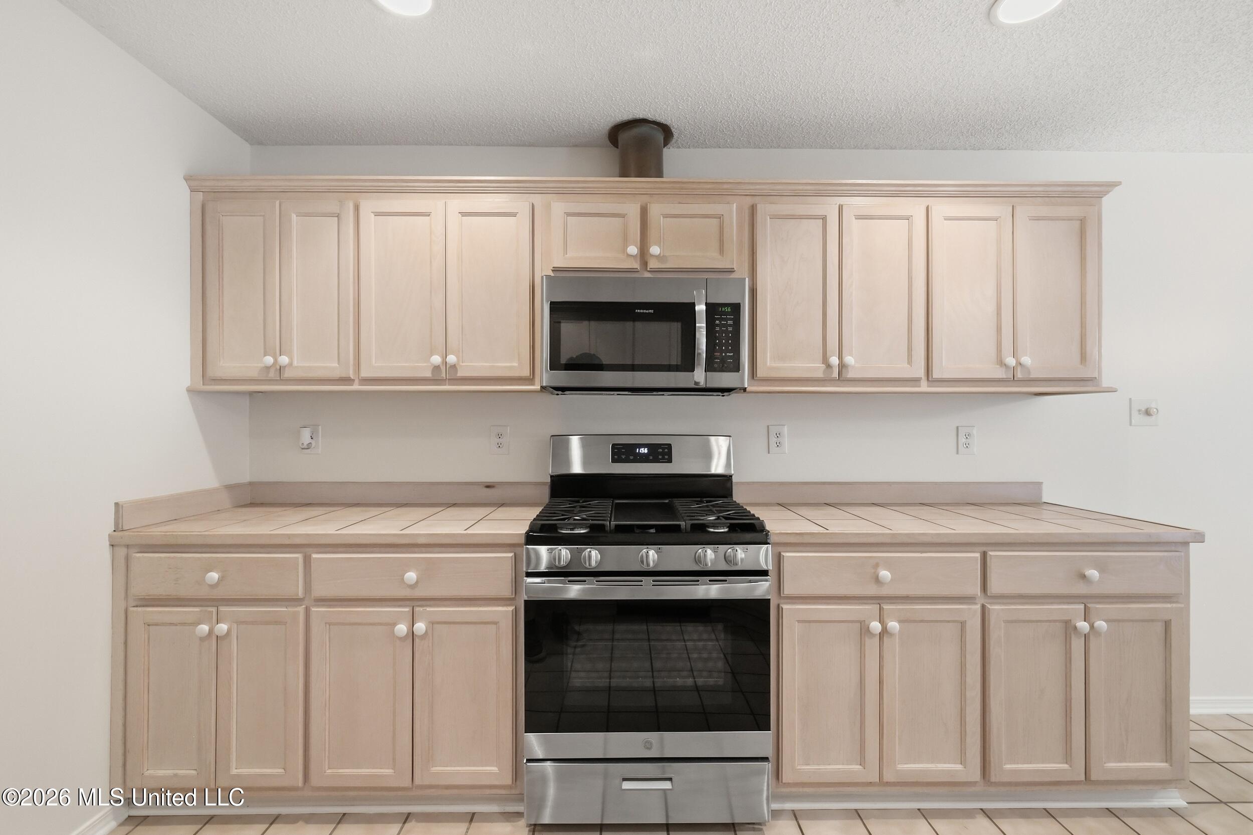 13143 Hawthorn Place Property Photo 28
