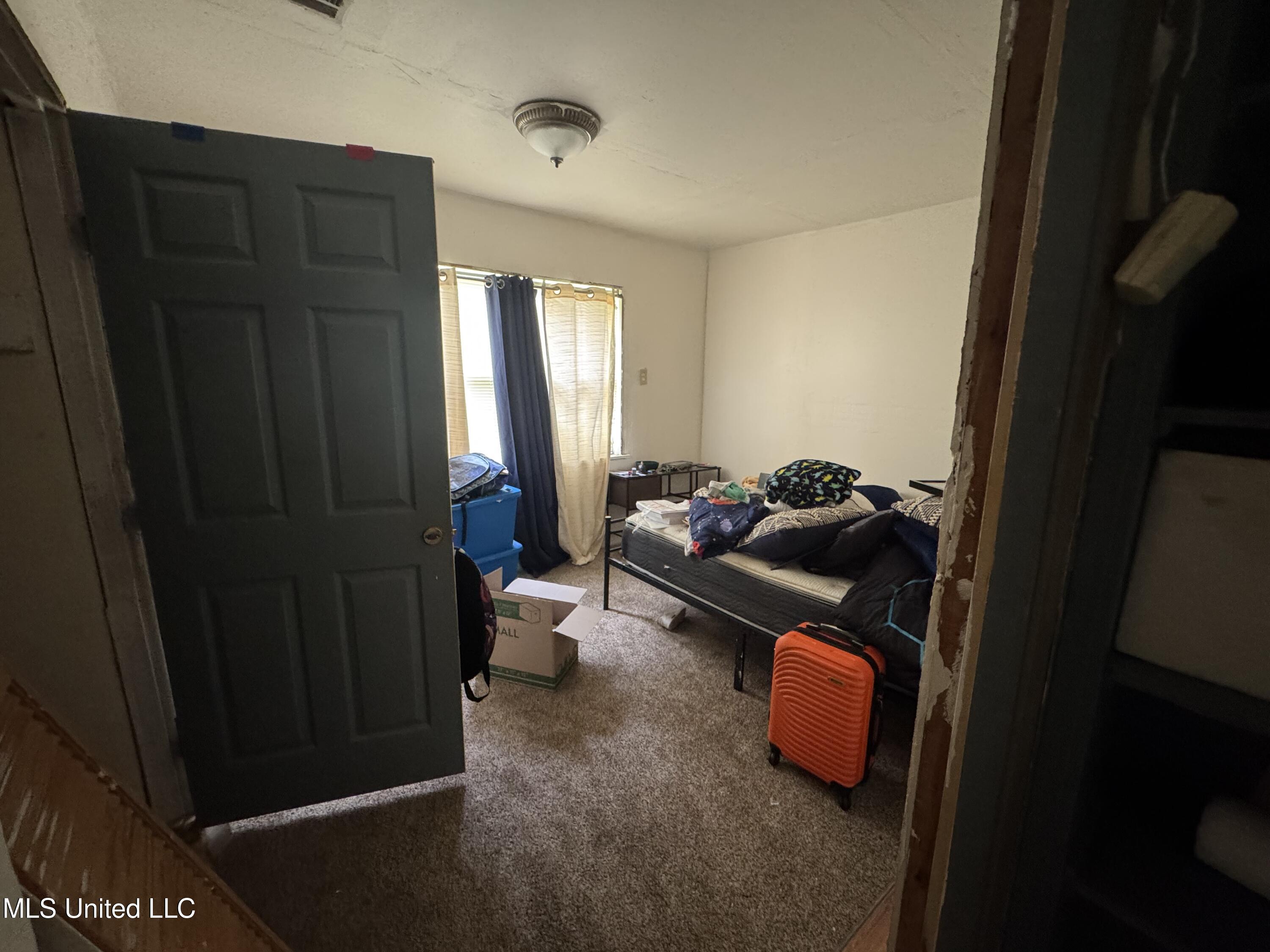 5418 Elder Street Property Photo 8