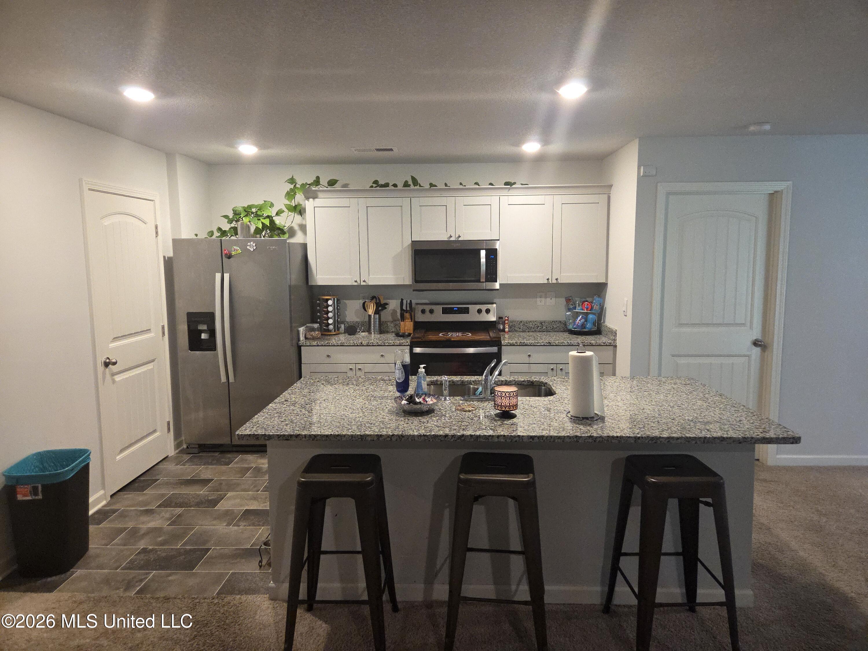 5343 Greenwood Road Property Photo 3