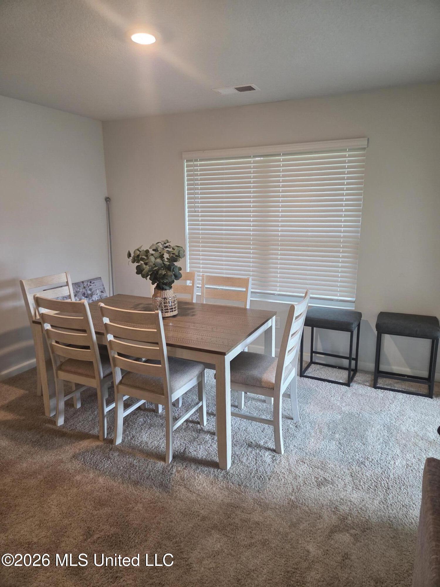 5343 Greenwood Road Property Photo 4