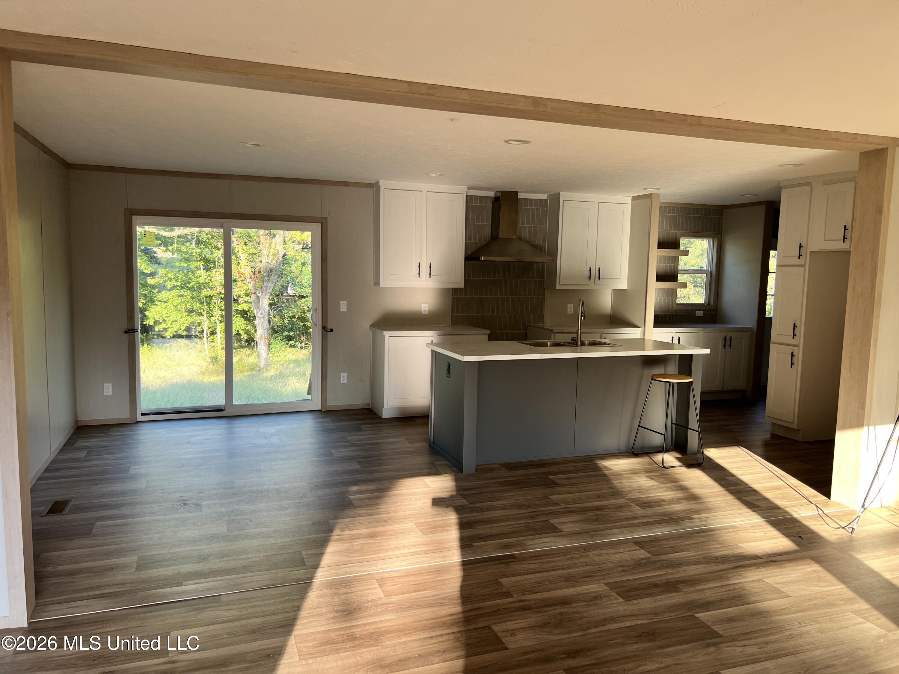 360 Camille Street Property Photo 6