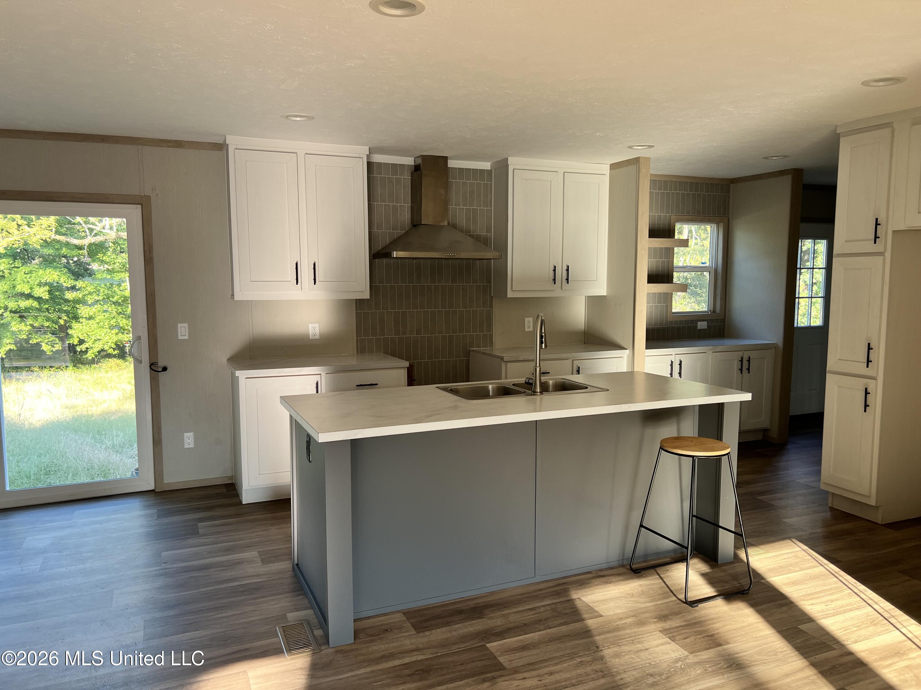 360 Camille Street Property Photo 7